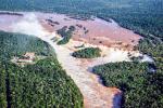iguazu-falls-floods-23.jpg