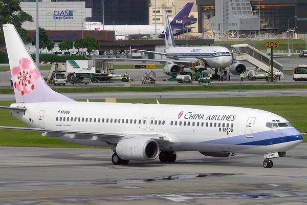 120616810_Boeing_737-809_China_Airlines_AN0992234.thumb.jpg.6d7c00e0dd8e515081409a284da9c9b0.jpg